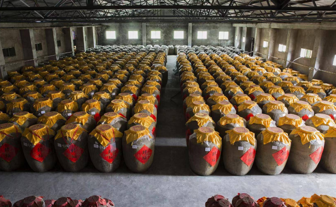 一年赚几十亿，一年赚了几个亿