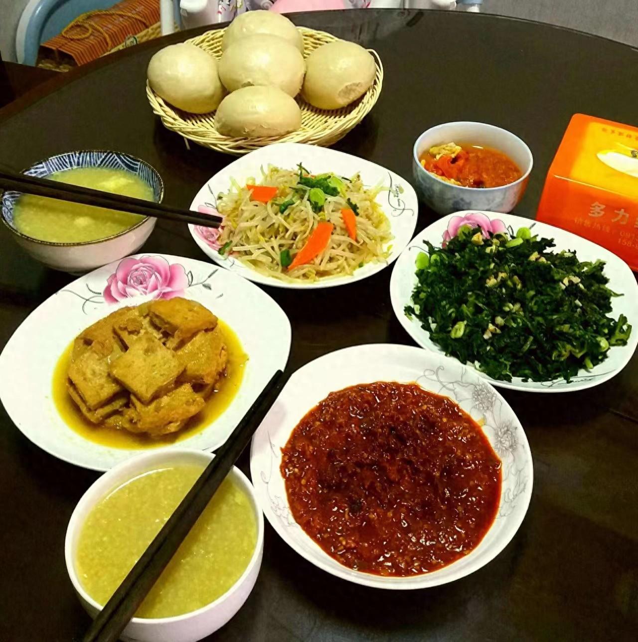 北方一个普通的四口之家，一年买馒头竟要花掉3024元！