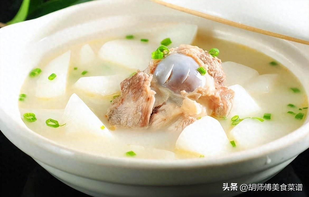 炖骨头汤里面放什么辅料最有营养，炖骨头汤注意事项